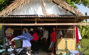 Cha tự sát vì cho con uống thuốc quá liều